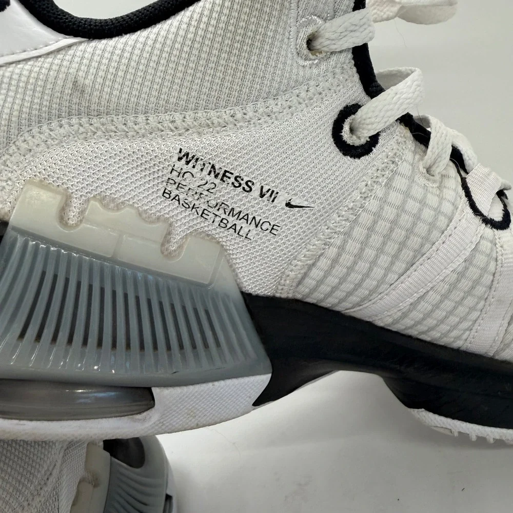 Nike LeBron Witness 7 White Black Basketball Shoes DZ3299-100 Mens Size 9